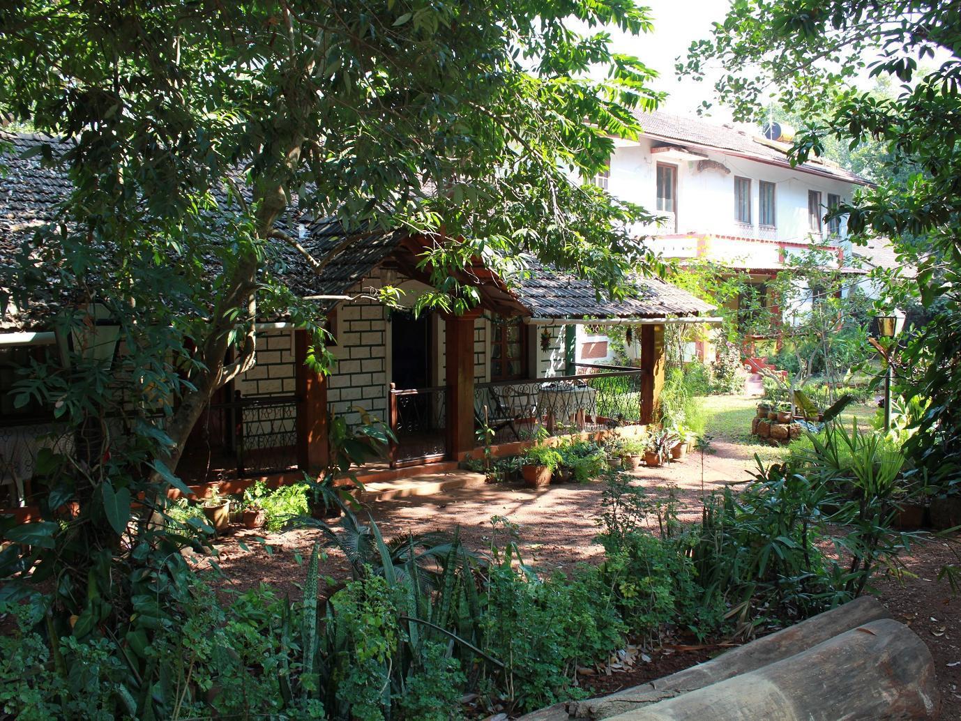 Cancio'S House Hotel Aldona Екстериор снимка