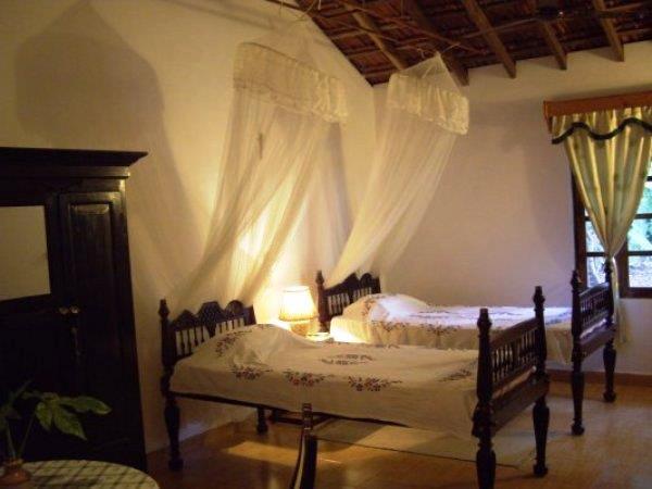 Cancio'S House Hotel Aldona Екстериор снимка